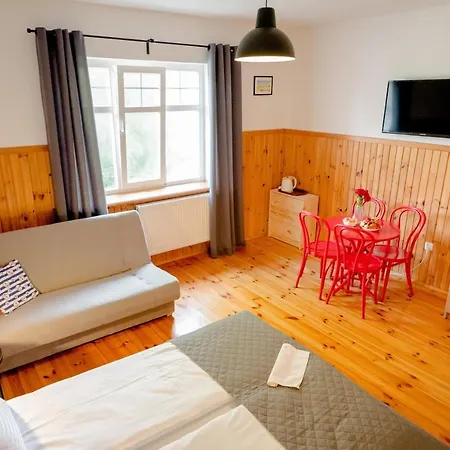 Gasthof Dom, Pokoje, Prywatne Przy Rzezbie Rybaka 3*