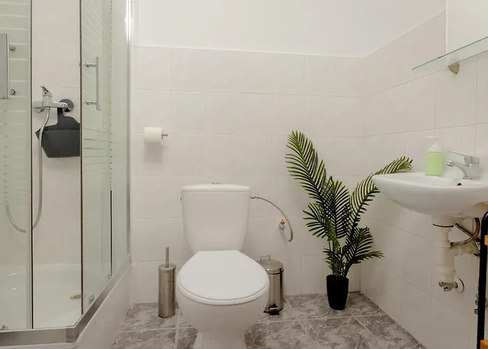 Dom, Pokoje, Prywatne Przy Rzezbie Rybaka 3*