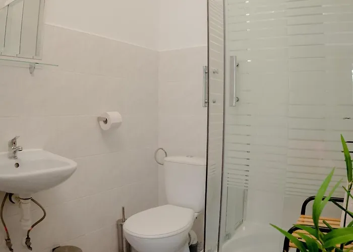 Dom, Pokoje, Prywatne Przy Rzezbie Rybaka Gasthof